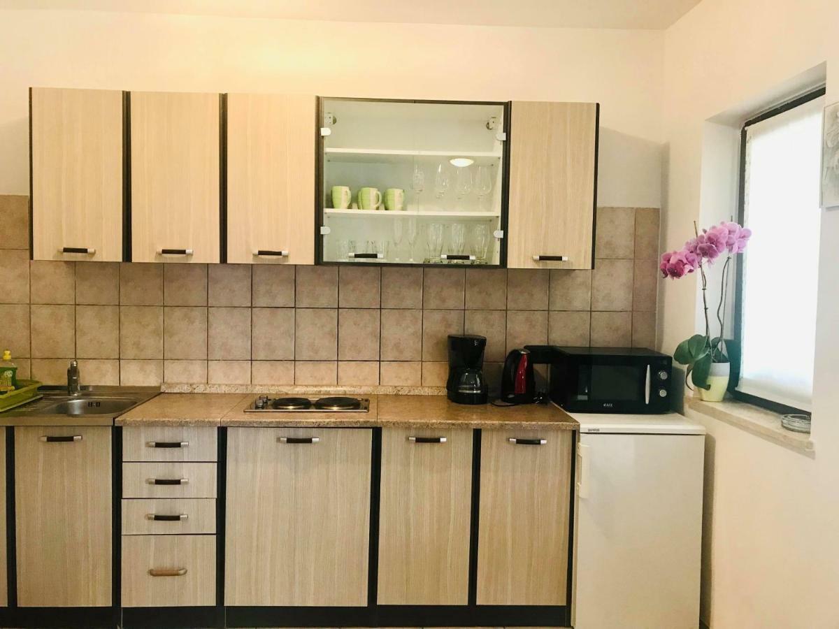 Apartmani Ulika ウマグ エクステリア 写真