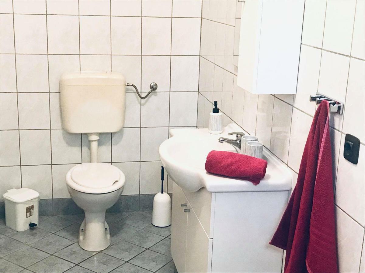 Apartmani Ulika ウマグ エクステリア 写真