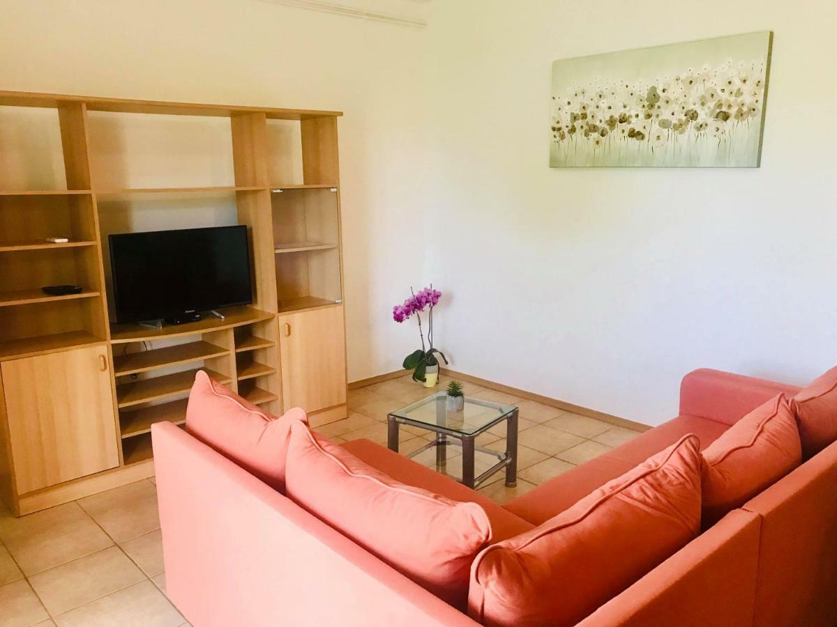 Apartmani Ulika ウマグ エクステリア 写真